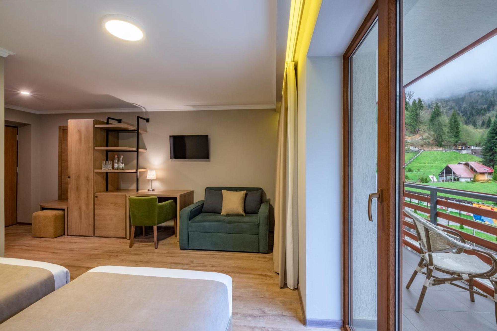 Sairme Hotels & Resorts Стая снимка